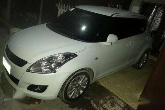 Suzuki Swift 2011 White MT For Sale
