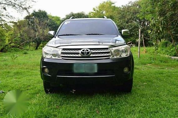 Toyota fortuner g 4x2 diesel automatic 2009 model