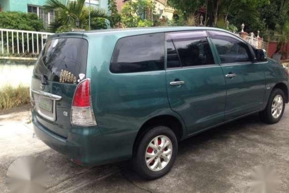 toyota innova 2010