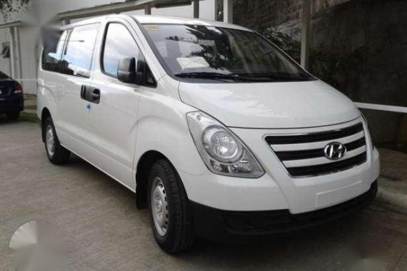 Grand Starex 15 Seater super shuttle 2017 vs urban Hiace Grandia