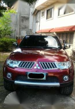 2010 Mitsubishi Montero Red AT For Sale