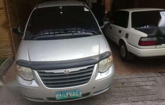 Chrysler Town and Country Silver 2005 