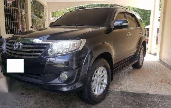 2012 Toyota Fortuner G Black AT 