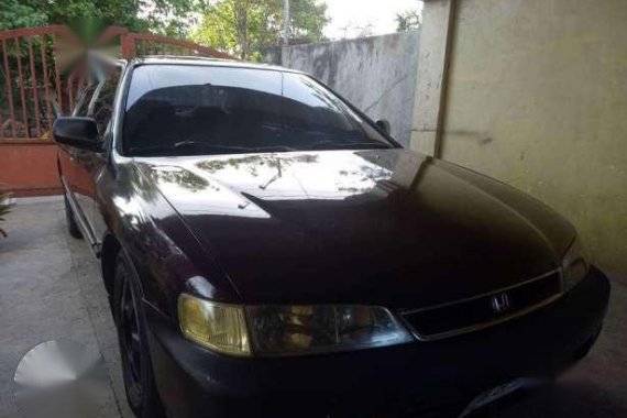 Honda Accord 1997 Red AT