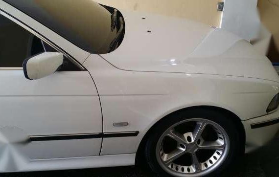 1999 BMW 520i Manual White For Sale