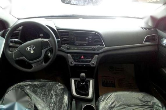 2016 Hyundai Elantra 2.0 GLS AT Red