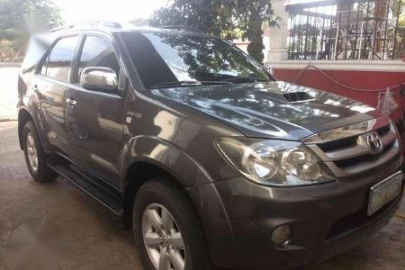 2008mdl Fortuner V 4x4 matic 688k 1st owner