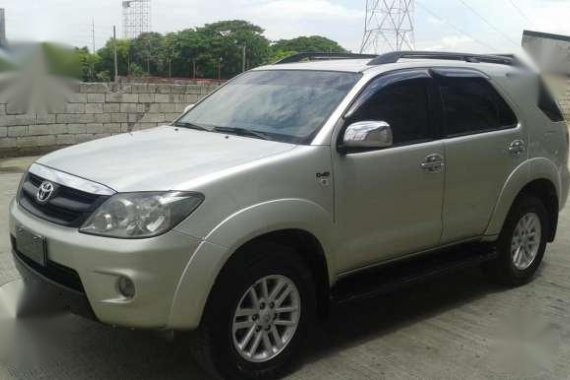 Toyota fortuner G Diesel 07 mdl automatic 4x2 D4D Sale