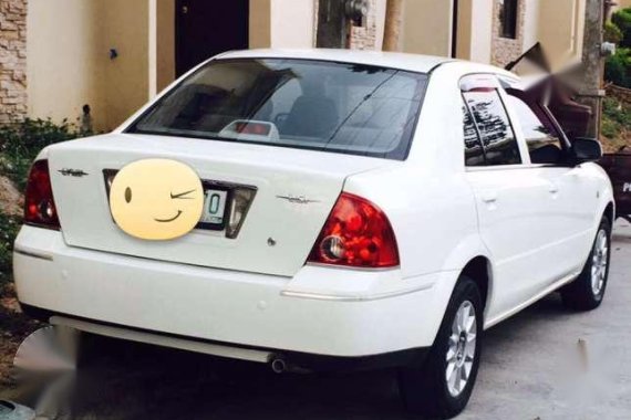 Ford Lynx 2005 MT White For Sale