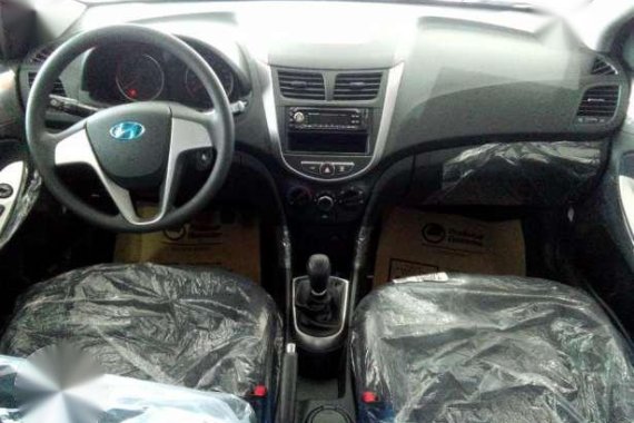 Hyundai Accent New 2017 MT Red