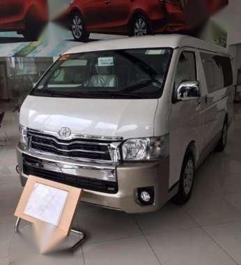 Toyota Hiace 78k Super Discount Mura na Available Units pa Lipat na