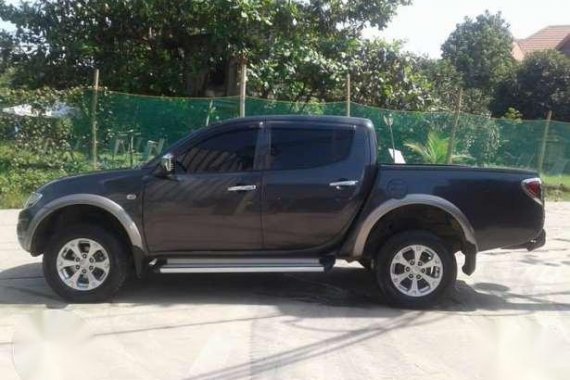 2012 Mitsubishi Strada Black For Sale