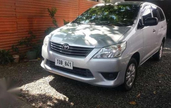 Toyota innoba E 2012