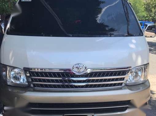 2010 Hiace Super Grandia