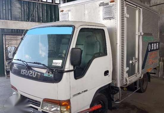 Aluminum Close Van ISUZU Elf Truck