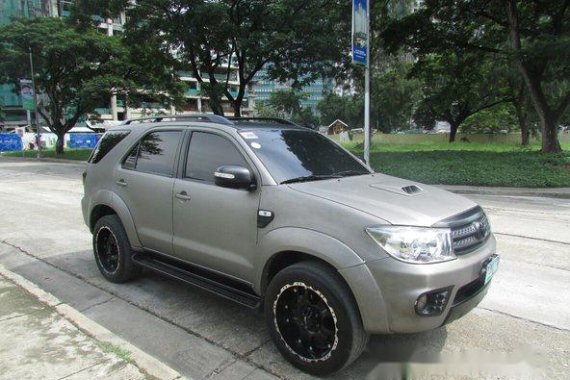 Toyota Fortuner 2009 V for sale