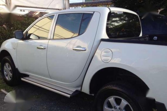 Mitsubishi Strada 2012 GLX V White 