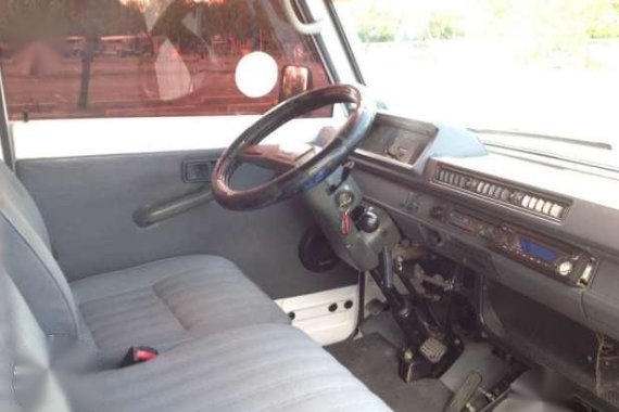 Mitsubishi L300 FB 2010 MT Diesel White