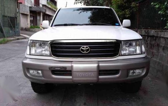 Toyota Land Cruiser LC 100 White 