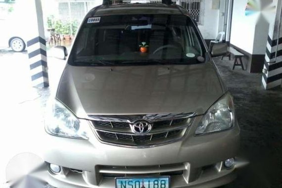 Toyota Avanza-2009 AT Golden For Sale