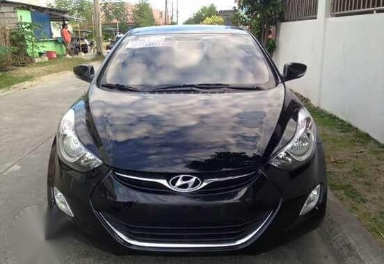 Hyundai Elantra 2013 toyota vios 