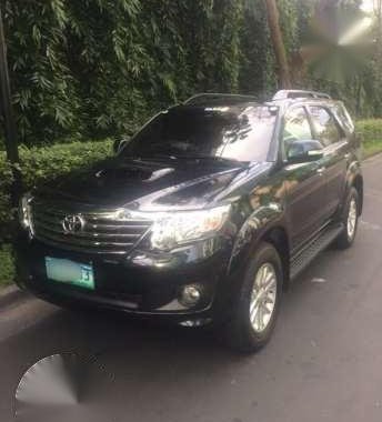2013 Toyota Fortuner 4x2 Black AT For Sale