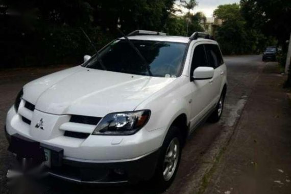 Mitsubishi Outlander 2004 CASA MAINTAINED