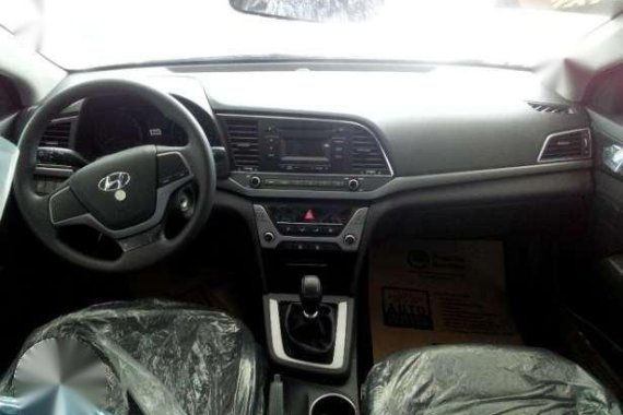 HYUNDAI ELANTRA 2.0 GLS AT For Sale