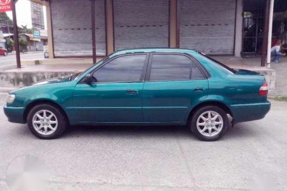 Toyota Corolla LE 1.3 2000 Green MT