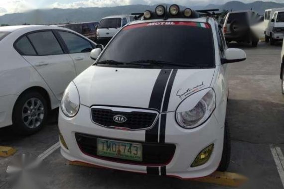 Kia Picanto 2011 White MT For Sale