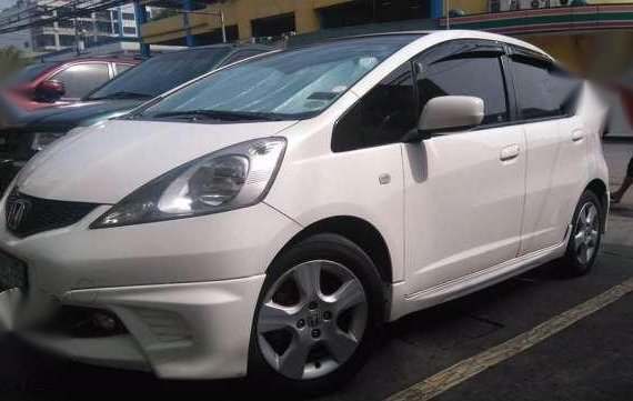 Honda Jazz 2009 White For Sale