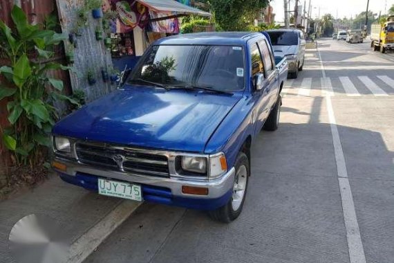 Toyota Hilux 4x2 1996 Diesel adventure Pick up Innova