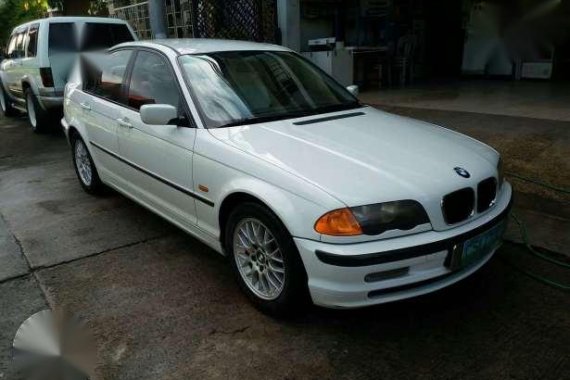 For sale 2000 BMW 318i