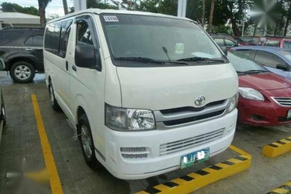 Toyota Hi-Ace Commuter Van