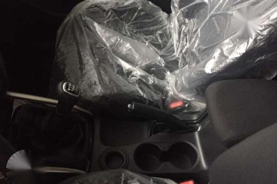 Montero Sport GLX 2.4D 2WD MT