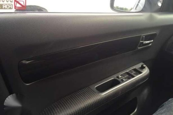 Suzuki Swift manual 1.5 top of the line 2010