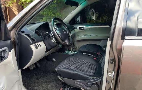 2012 Mitsubishi Montero GLS-V AT 