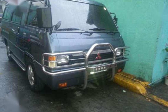 Mitsubishi l300 versa van 94 mdl