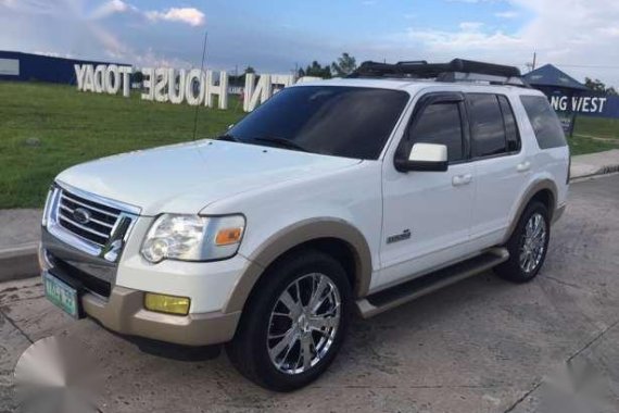 2007 Ford Explorer Eddie Bauer White AT