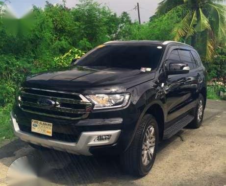 Ford Everest Trend 4x2 2016 Black