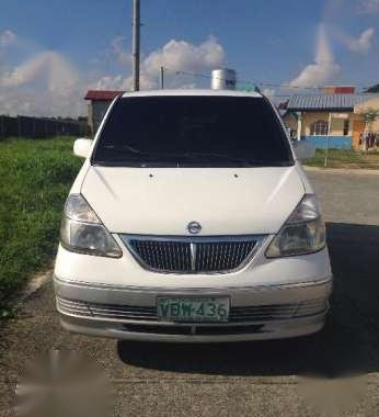 Nissan Serena 2002 White AT For Sale