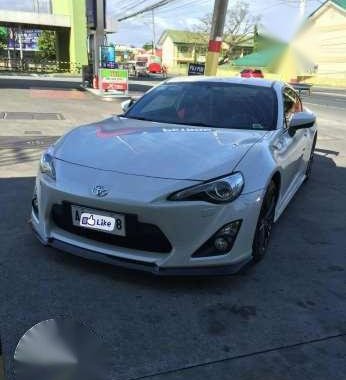 Toyota 86 Pearlwhite MT For Sale
