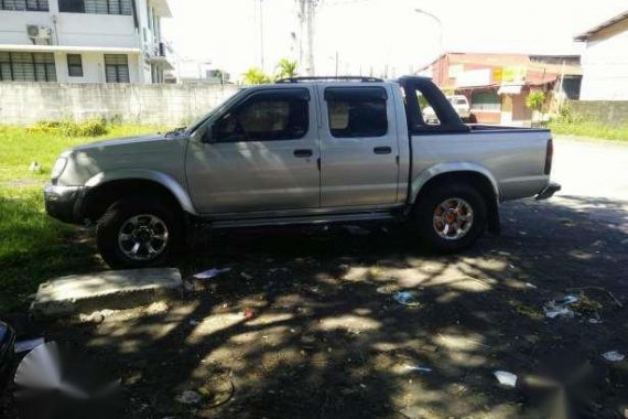 2002 Nissan Frontier 4X4 Silver 