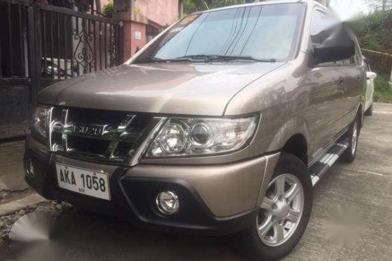 Isuzu Crosswind xt 2015 LE good as brandnew