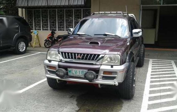 2001 Mitsubishi Strada 4x4 Red MT