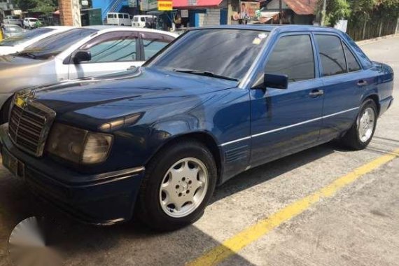 Mercedes Benz 300D AT Blue For Sale