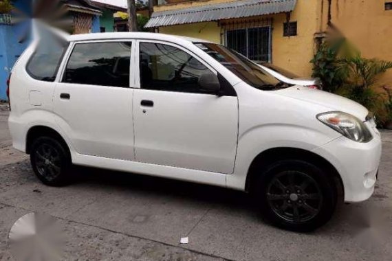 Toyota Avanza J 2012 White For Sale