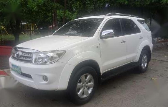 2009 toyota fortuner gas matic