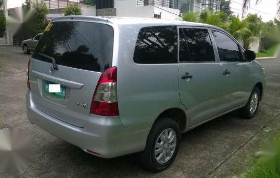 2013 Toyota Innova E AT Silver 
