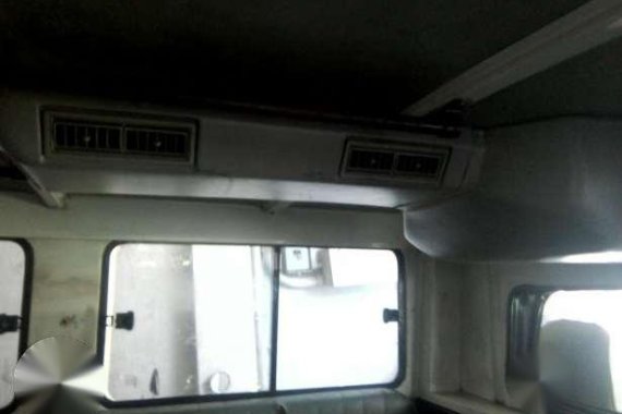 2008 Mitsubishi L300 FB Deluxe White 